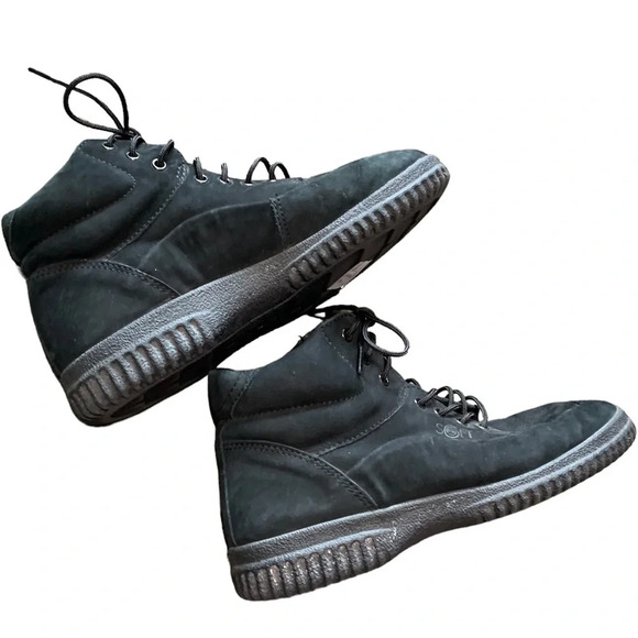 Ecco women's size 36 (US 5) black boots - Picture 1 of 6